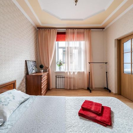 Central Apartments Rynok Lviv Eksteriør bilde