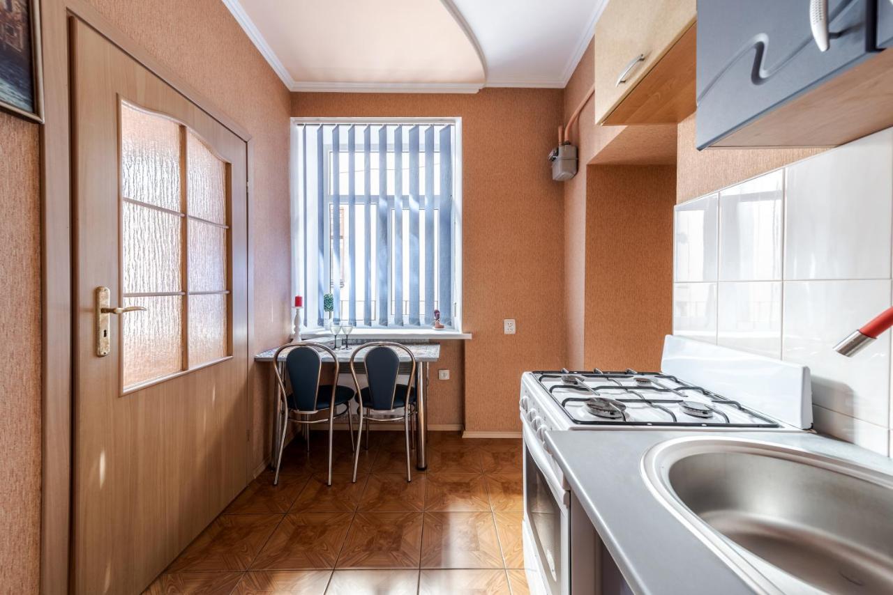 Central Apartments Rynok Lviv Eksteriør bilde