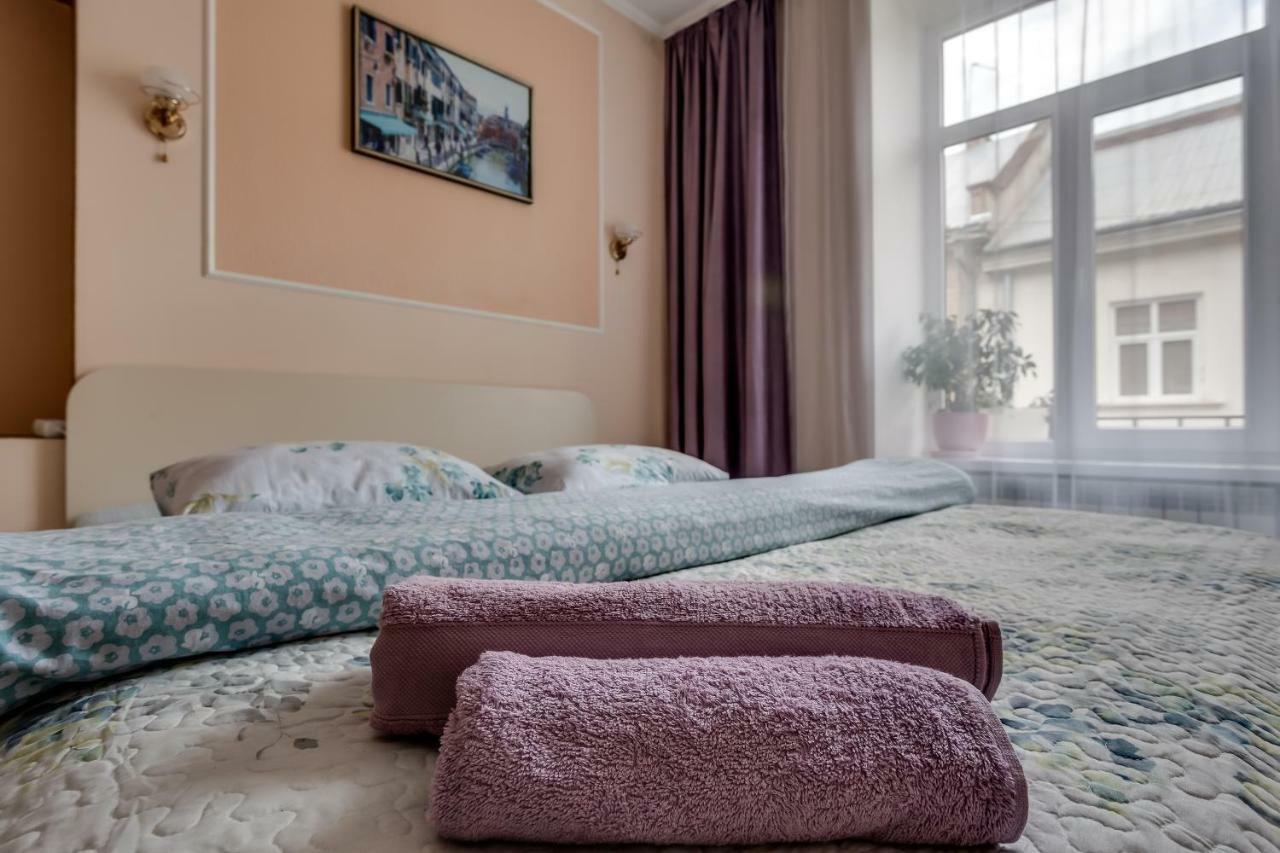 Central Apartments Rynok Lviv Eksteriør bilde