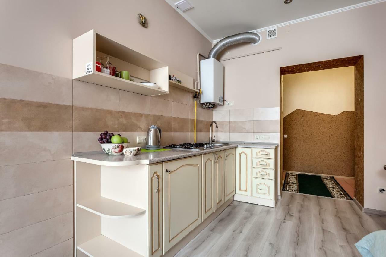 Central Apartments Rynok Lviv Eksteriør bilde