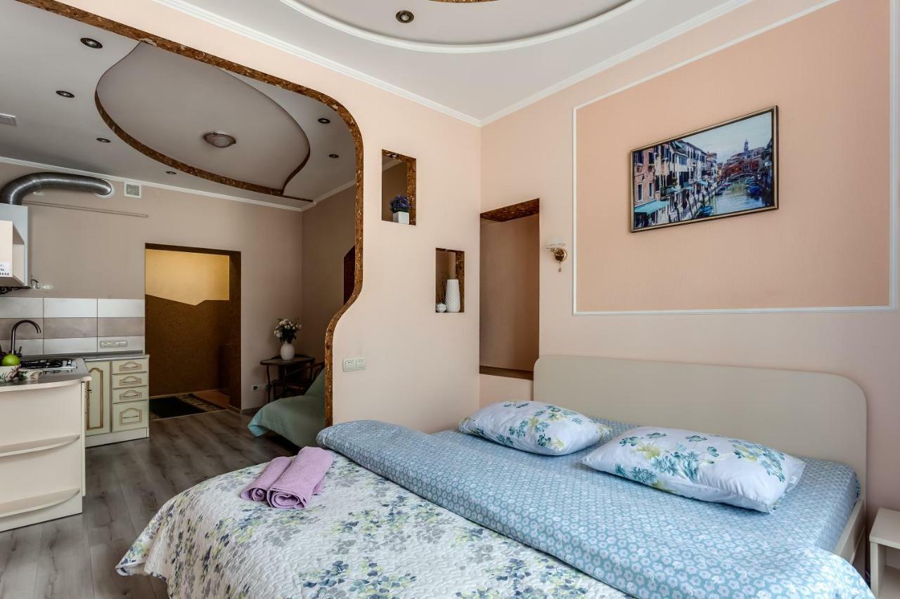 Central Apartments Rynok Lviv Eksteriør bilde