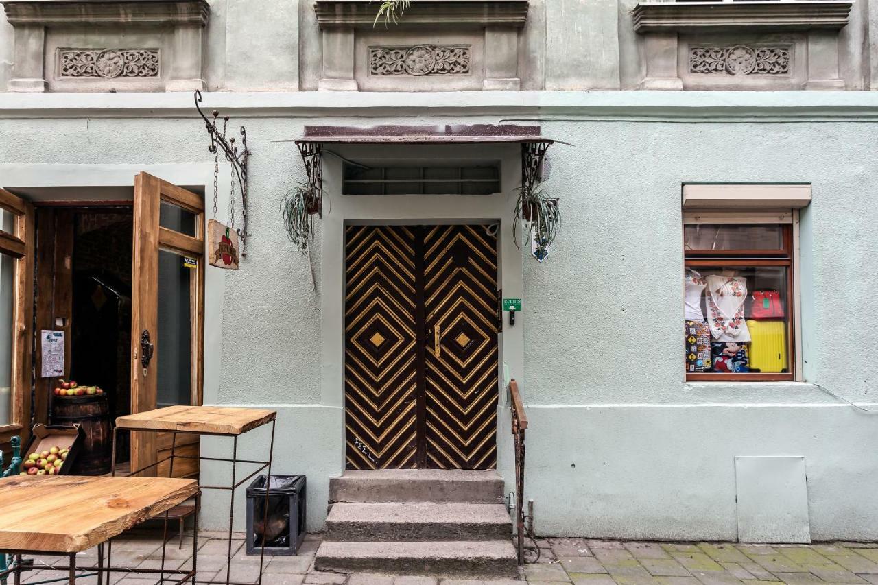 Central Apartments Rynok Lviv Eksteriør bilde